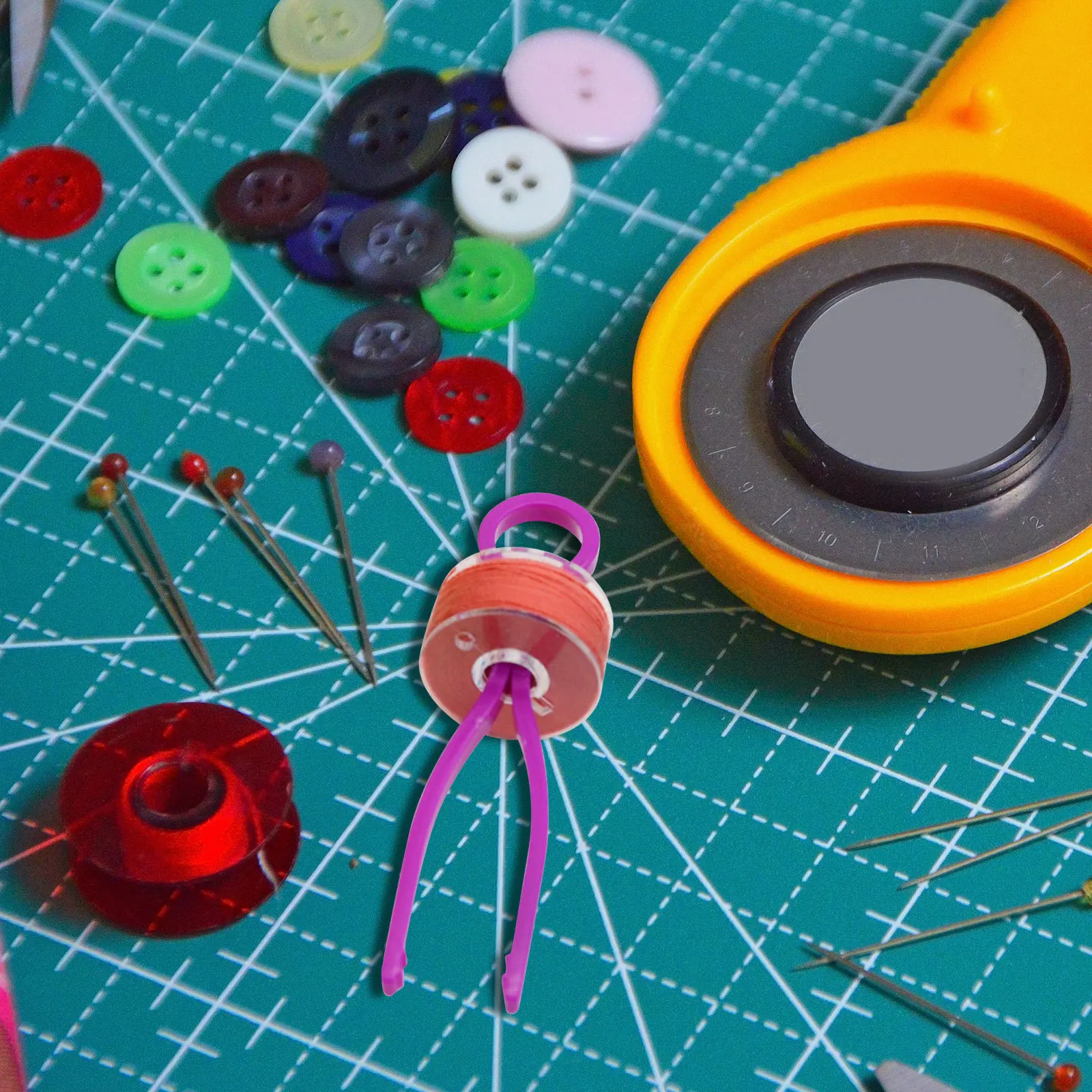 50 قطعة مقاطع بكرة صغيرة الملونة المثبتات الخياطة أداة اكسسوارات لتنظيم البكرات والخيوط اللحف DIY بها بنفسك