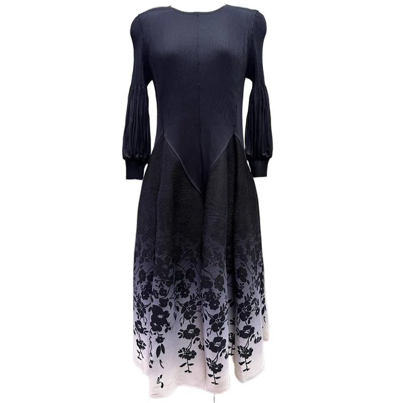 Długa plisowana spódnica w kwiatowy wzór, ośmioczęściowa, z wysokim stanem, w stylu francuskim, z włókna poliestrowego, ocieplana, jesienna, streetwearowa.