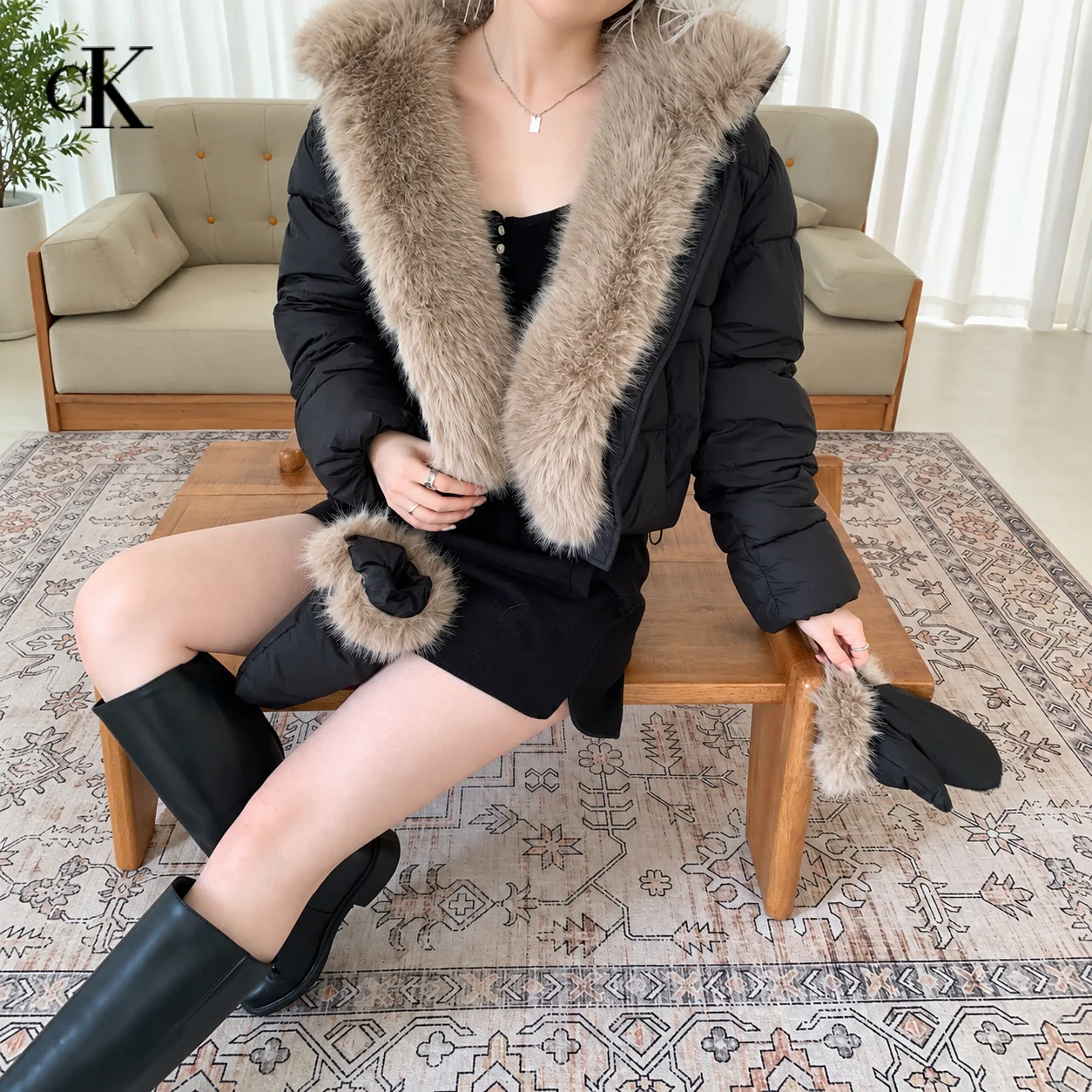 CK Thick Warm Cropped Outerwear Faux Fur Collar Cuff Puffer Style Zip Up Short Jacket For Daily Outdoor Winter Cold Proof Wear