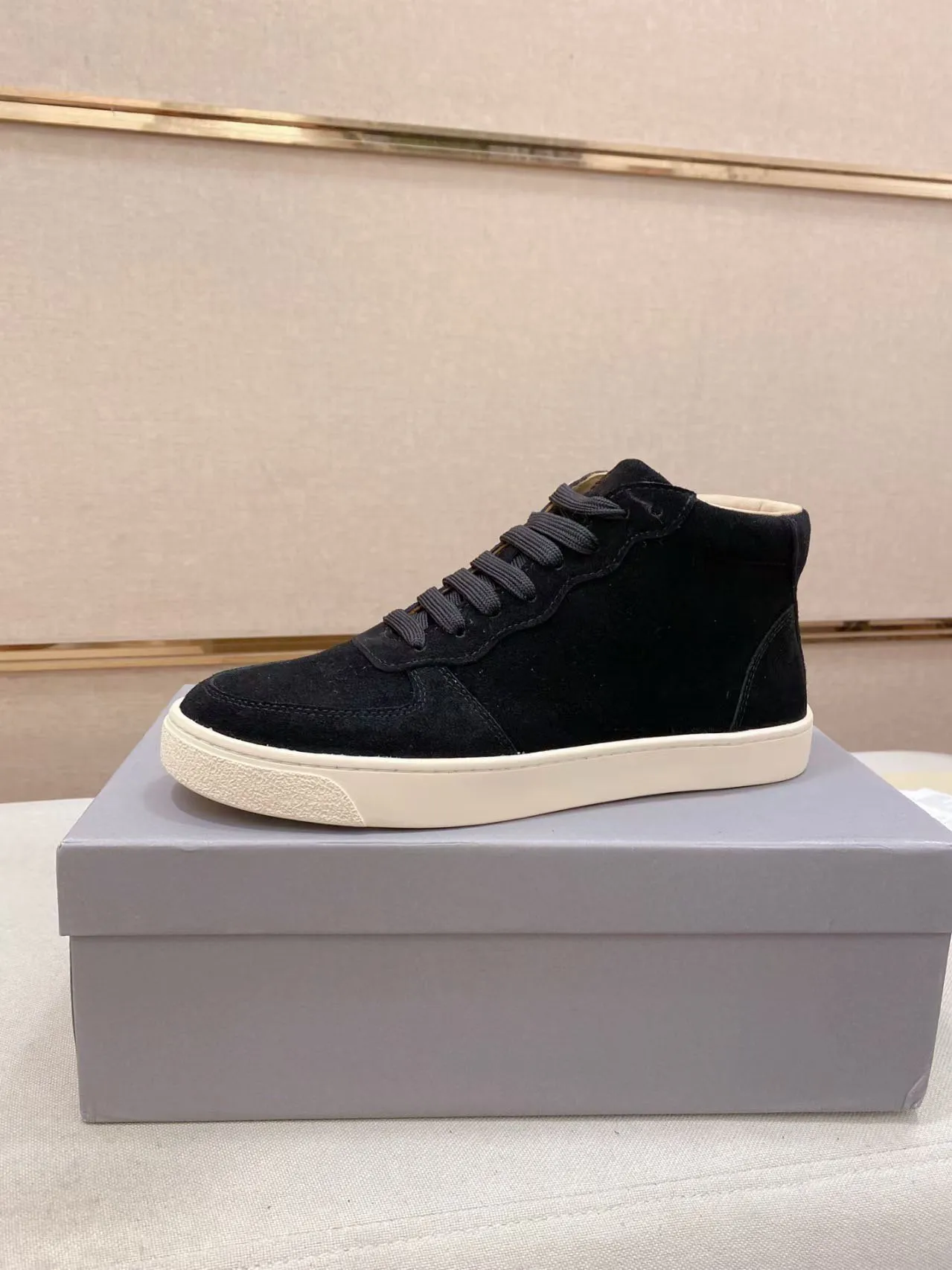 أعلى جودة عالية أعلى حذاء كاجوال حذاء رياضة الزهور التطريز التقنية قماش B23 المدربين المائل إمرأة رجل فستان أحذية رياضية