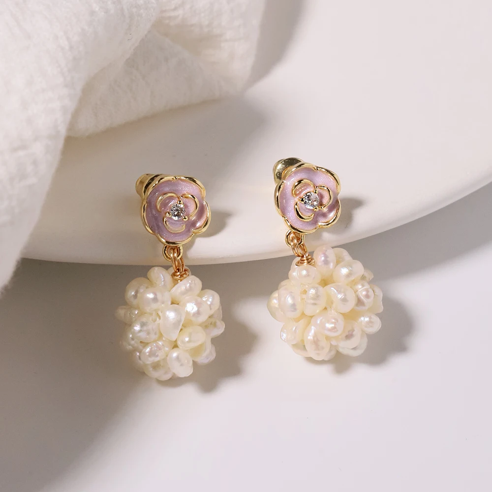 Natural Freshwater Pearl Flower Ball Flower Earrings Korean Style Women Luxury Jewelry Fashion Ladies and Girls Gift GE1575