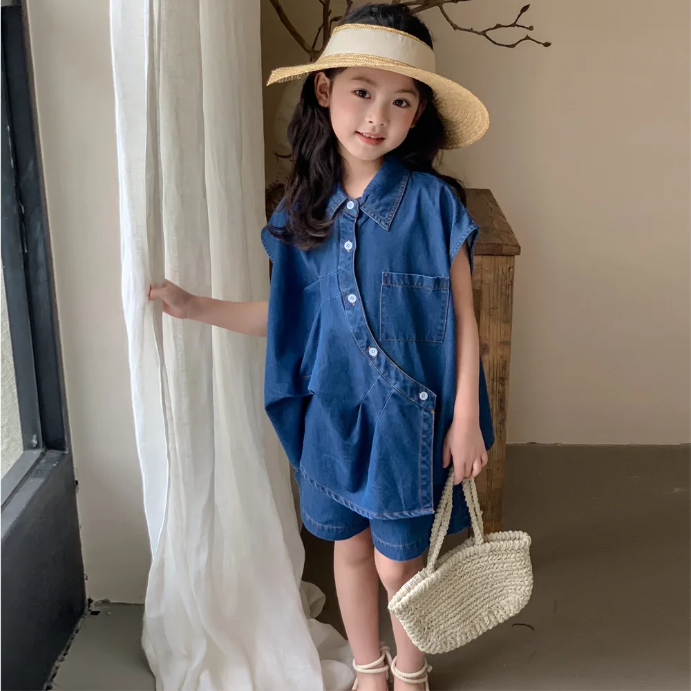 

Childrens Sets Girls Summer Cowboy Fashion Sleeveless Cowboy Shirt Shorts Two Piece Set Loose Causal Turn Down Collar 2024