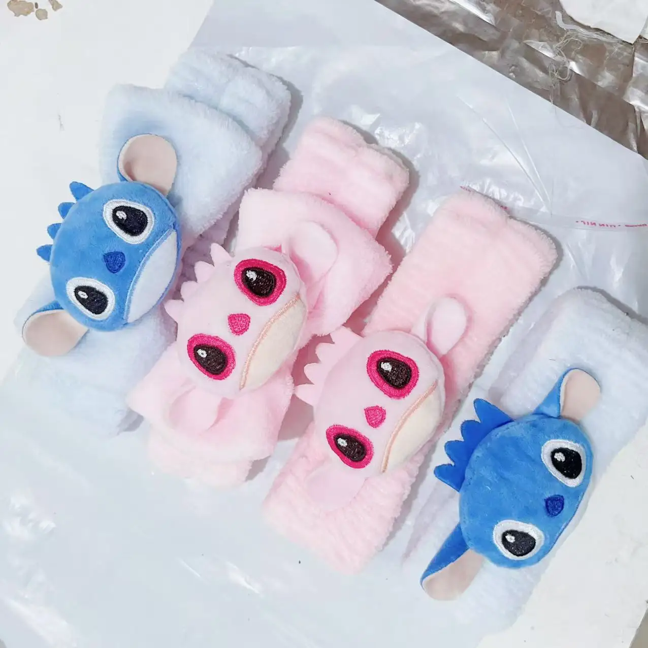 

New model Cute cartoon Stitch doll headband, wash face, tie headband, wide edge skincare, cute amusement park outfit, headwear