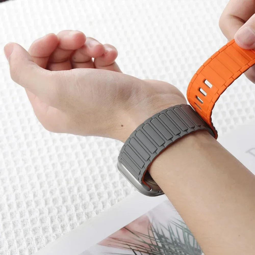 For Apple Watch Straps 49mm 45mm 46mm 44mm 40mm 42mm 41mm 38mm Silicone Magnetic correa Bracelet Series 10 9 8 7 6 5 SE Ultra 3