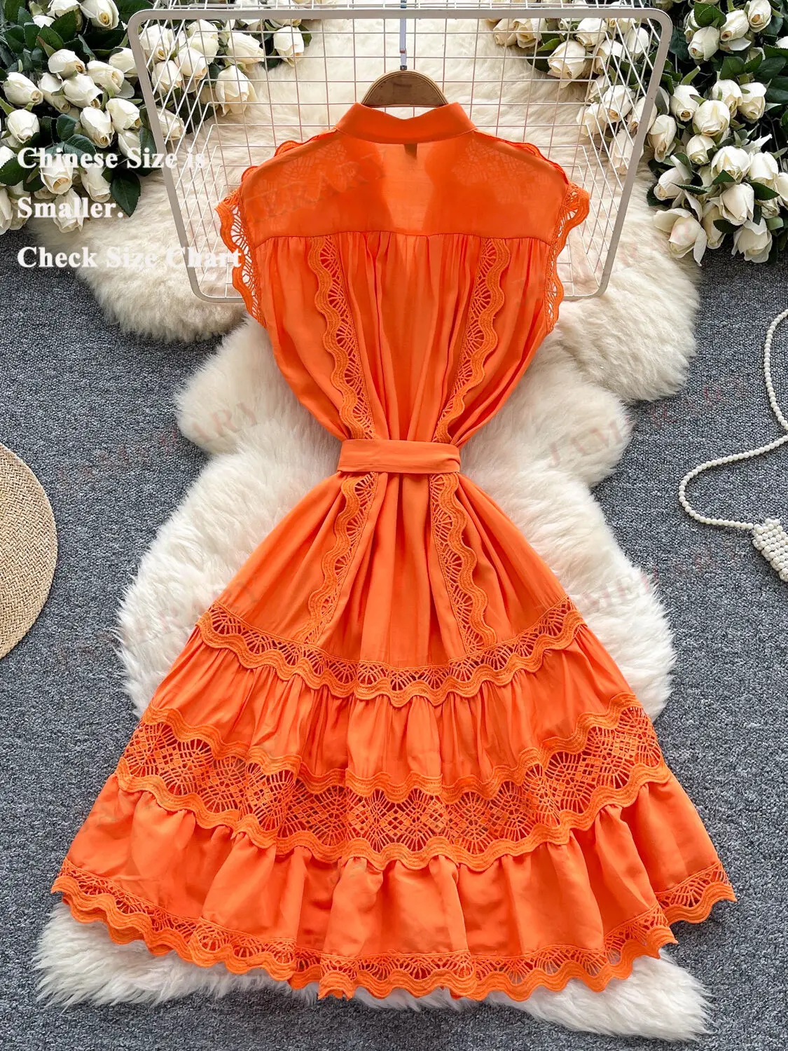 라이트 럭셔리 여름 홀터넥 숏 드레스 셔츠 여성 메쉬 크로셰 레이스업 벨트 무릎 길이 A라인 루즈핏 큰 사이즈 파티 드레스