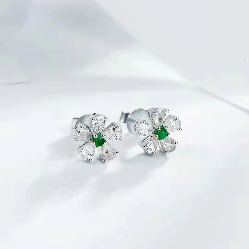 AU750 18K White Gold Emerald 0.1 Carat Real Diamond 0.5 Carat Stud Earrings For Women Cute Bowdnot Engagement Jewelry