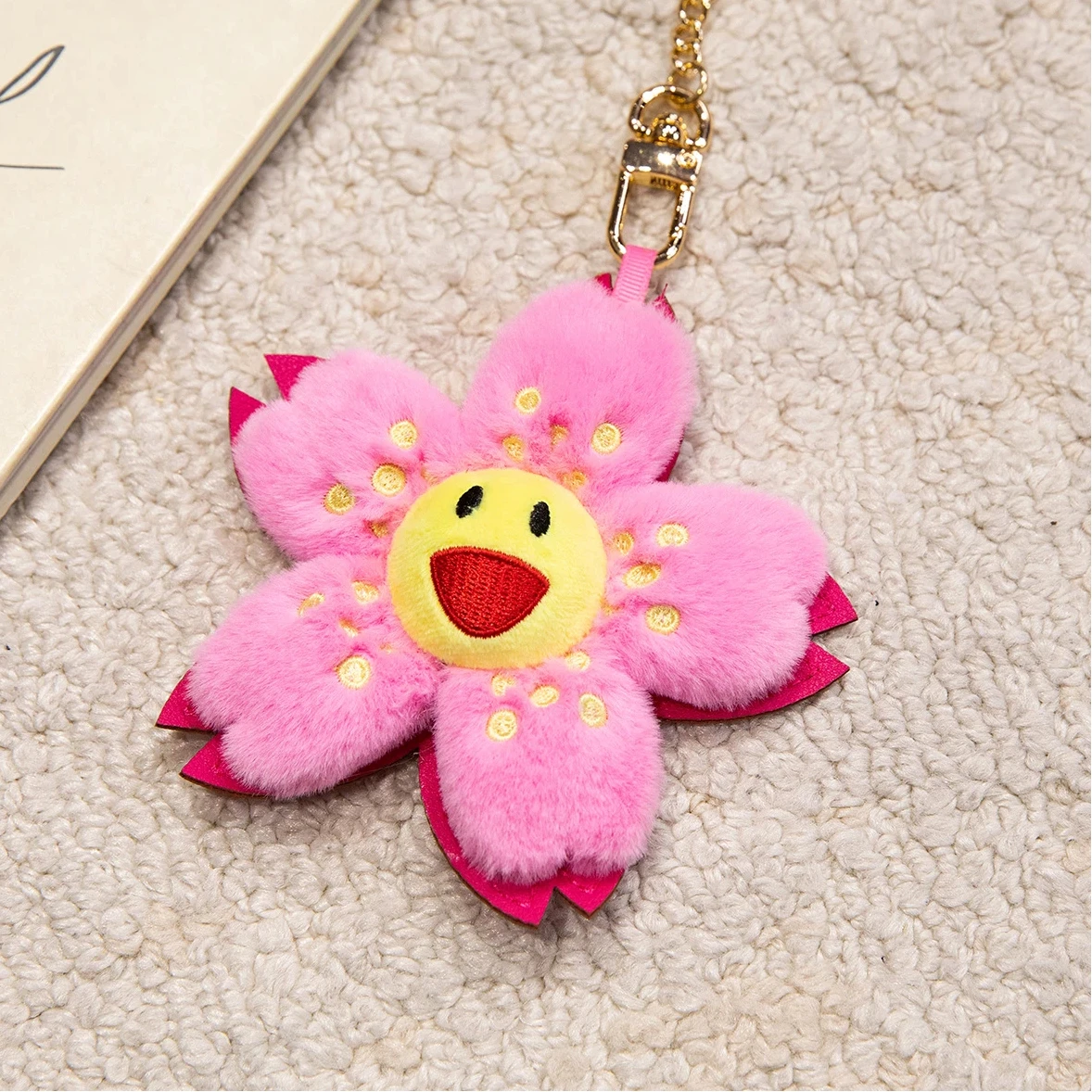Cute Sunflower Plush Keychain Toy Stuffed Flower Soft Doll Small Pendant Keychain Fashionable Backpack Pendant Christmas Gift