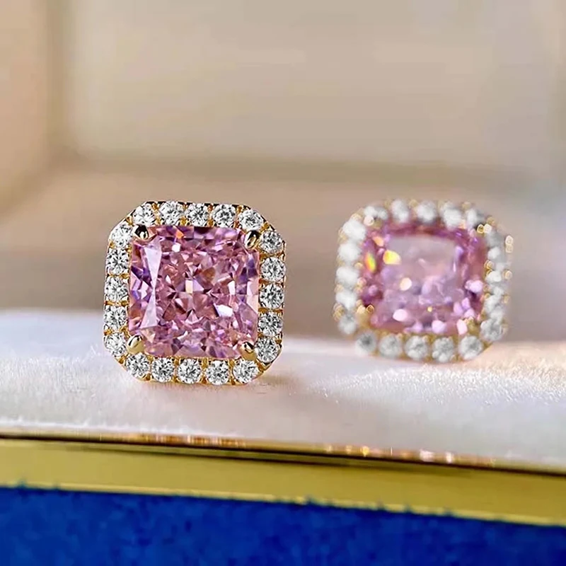 Huitan Elegant Women Stud Earrings Inlaid Brilliant Cubic Zirconia Fashion Versatile Lady Daily Party Accessories Chic Jewelry