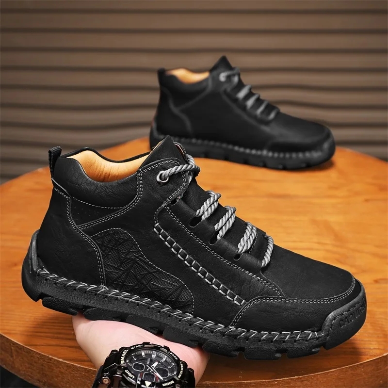 Brand's New Men's Leather Boots Fashionable Non Slip Soft Soled Mid Range Boots Autumn Comfortable Lace Up Retro High Top Shoes