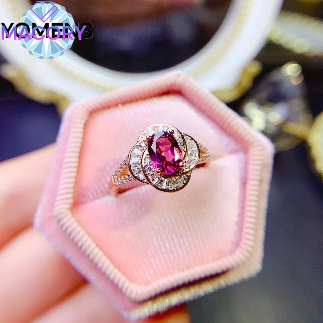 

Natural garnet ring female silver 925 luxury brand replica 925 silver jewelry with certificate sent free on Valentine's Day.