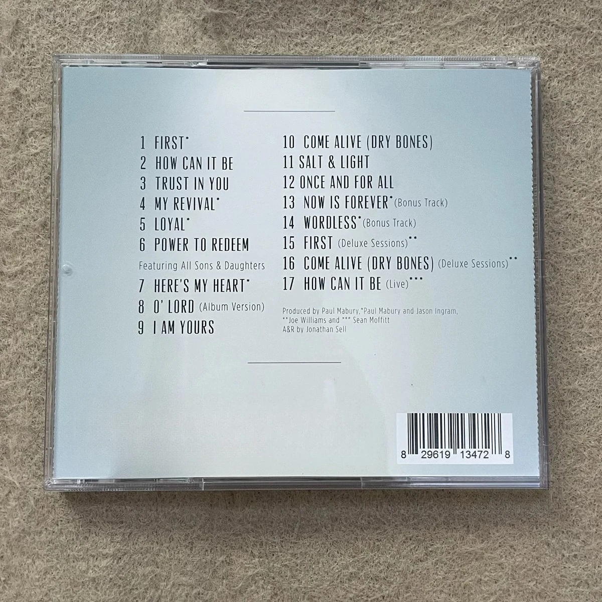 Lauren Daigle كيف يمكن أن تكون قرص مضغوط - جوهرة البوب المسيحية الملهمة - غناء قوي وألحان على شكل قلب لمحبي الموسيقى