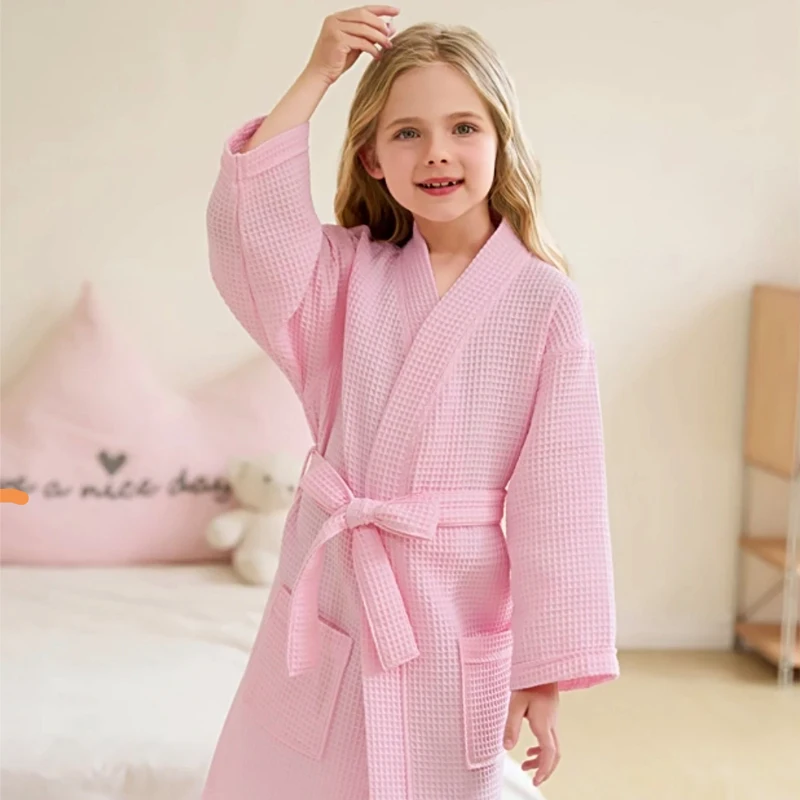 Sommer-Kinder-Bademantel aus Baumwolle mit Waffelmuster, Weicher Saugfähiger Kimono-Bademantel mit Gürtel für Jungen und Mädchen, Nach dem Bad, Spa, als Schlafanzug – Detail 7