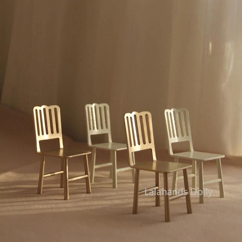 1:12 Dollhouse Miniature Items Metal Mini Simulation Table and Chair Set, Kids Pretend Play Toy Furniture Decoration Accessories