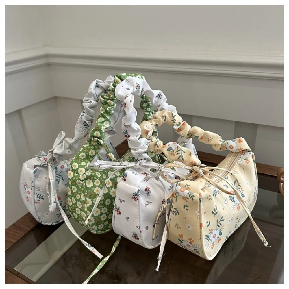 

Sweet Flower Pleated Underarm Bag Nylon Zipper Floral Shoulder Bag Large Capacity Lightweight Girls Handbags Women