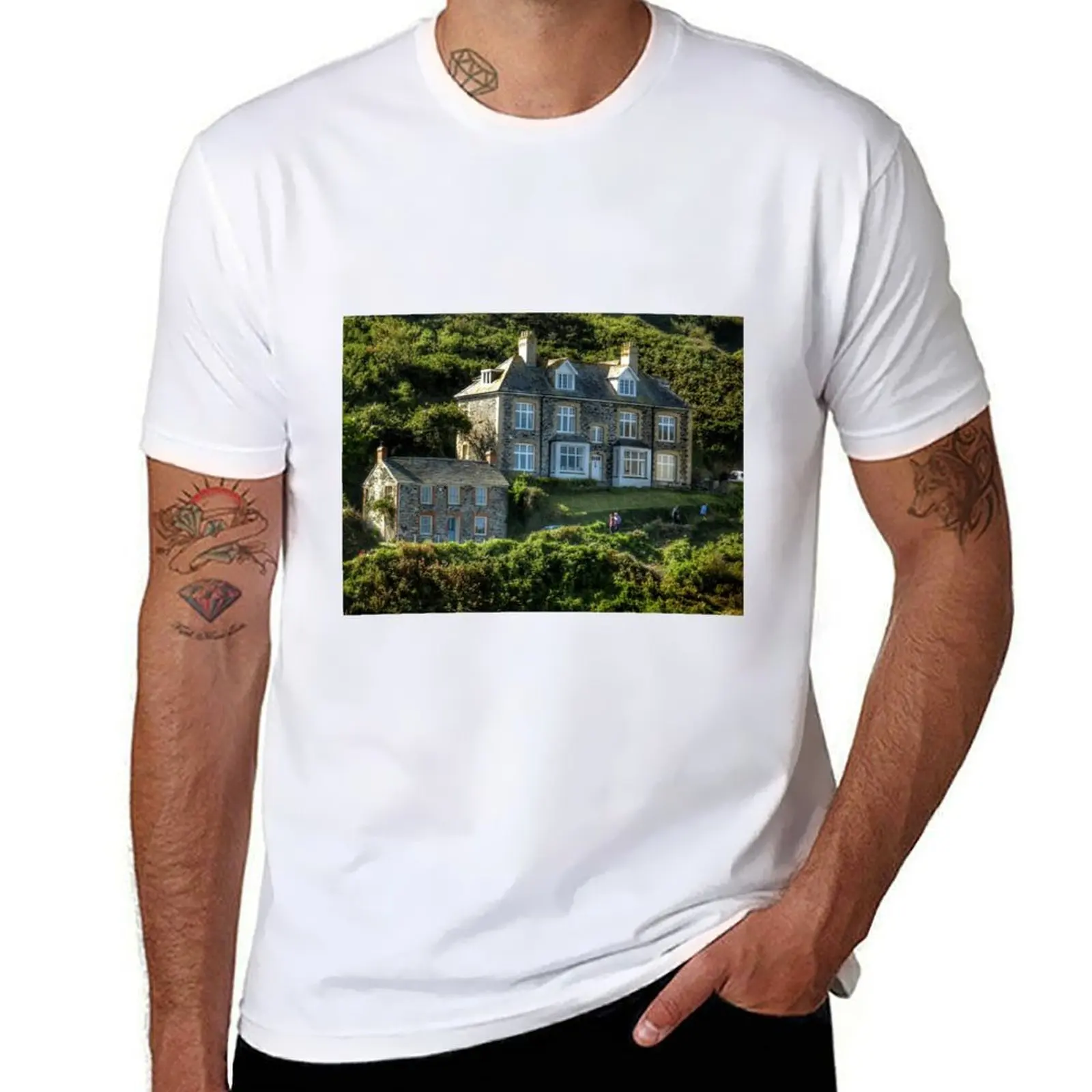 

Doc Martin's Surgery in Port Isaac (Portwenn) T-Shirt t shirts for man graphic funny man t shirts cotton T-Shirt