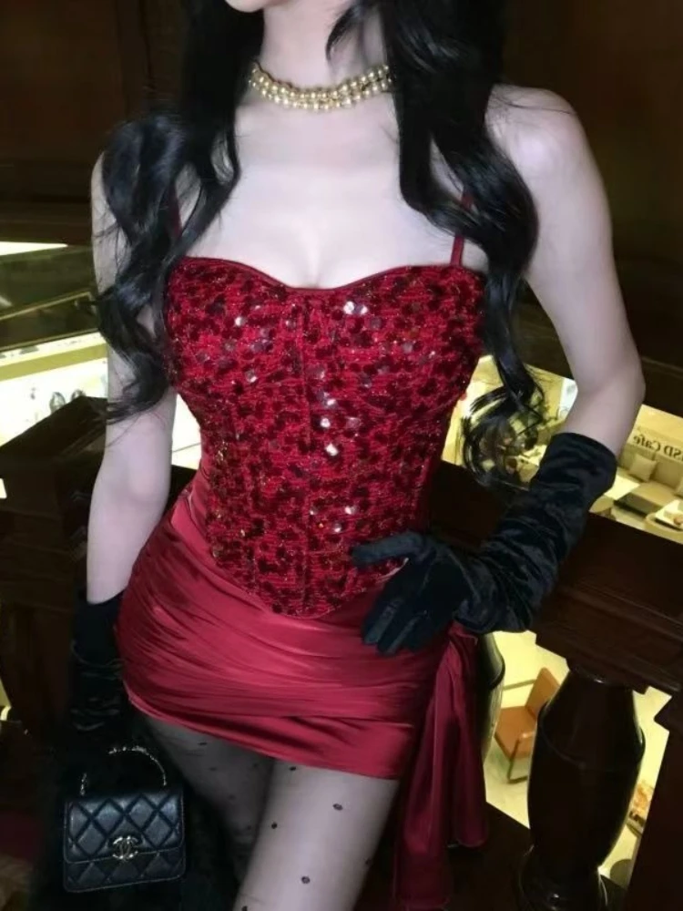 

Summer New French Temperament Fashion Sequined Suspender Top Skirt Two-piece Suit Elegant Skinny Red Hip-wrapped Skirt Set 2026
