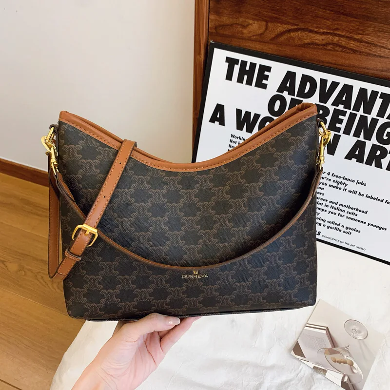 

2025 Colorblock Tote Bag - Women's Contrast Stitch Shoulder Purse, Spacious Work & Underarm Handbag