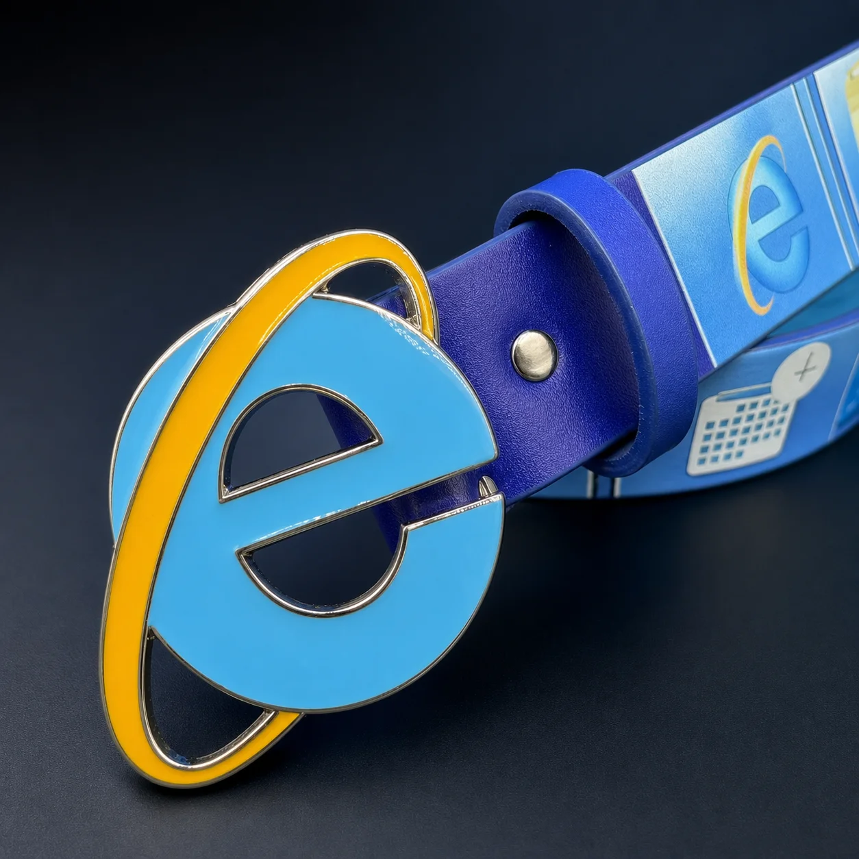 Vintage Y2K Internet Explorer - đánh giá và giá Tech Accessories Shop