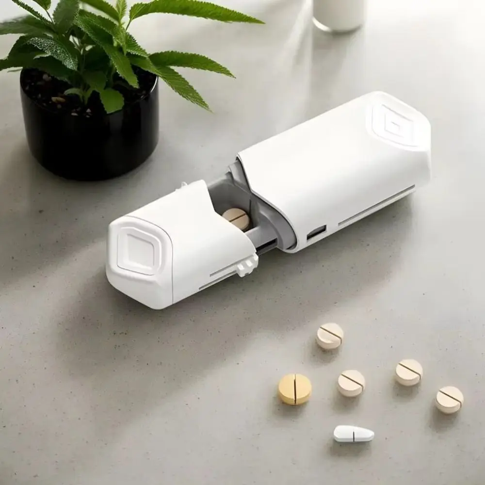 Telescopic Design Portable Pill Cutter Food Grade Pull-Out Tablet Crusher Dustproof Organizer Multifunctional