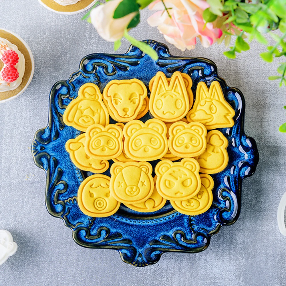 

Cartoon Animal Cookie Mold DIY 3D Stereoscopic Mold DIY Baking Tool
