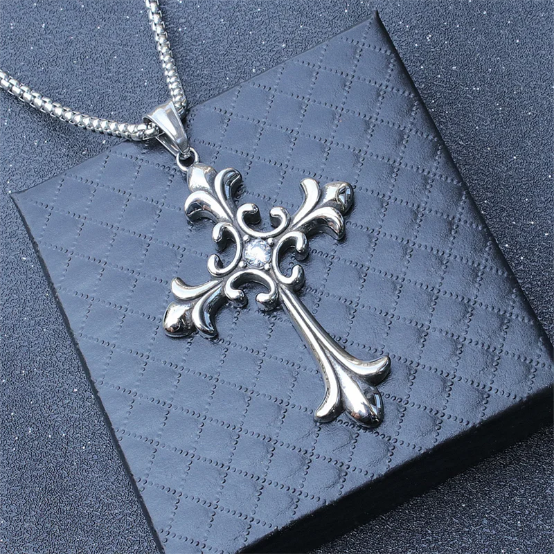 

Gothic Style Retro Rhinestone Cross Stainless Steel Pendant ins Hip-Hop Men's Fashion Personality Versatile Necklace Accessories