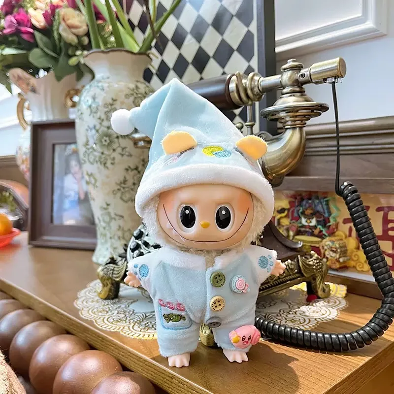 Labubu Bekleidungszubehör, geeignet für V1, V2, V3 Labubu Niedliche modische Mini-Plüsch-Pyjama-Sets, Geschenke, keine Puppe