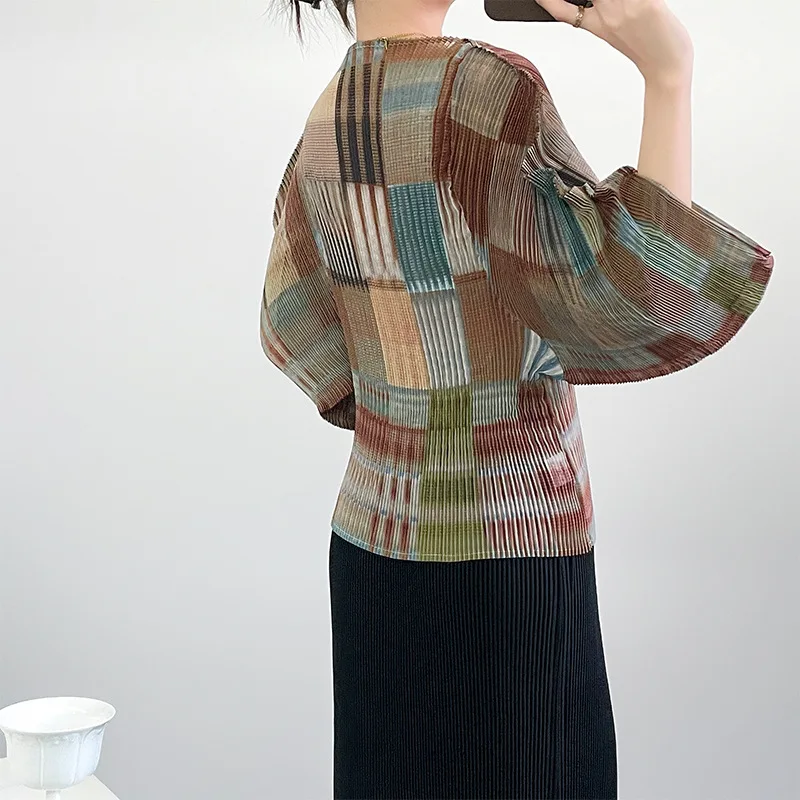 Miyake Pleated 2026 Spring and Fall New Pleated Clothing Quality Contour Organza Top Long-sleeved Casual Niche Tops Female