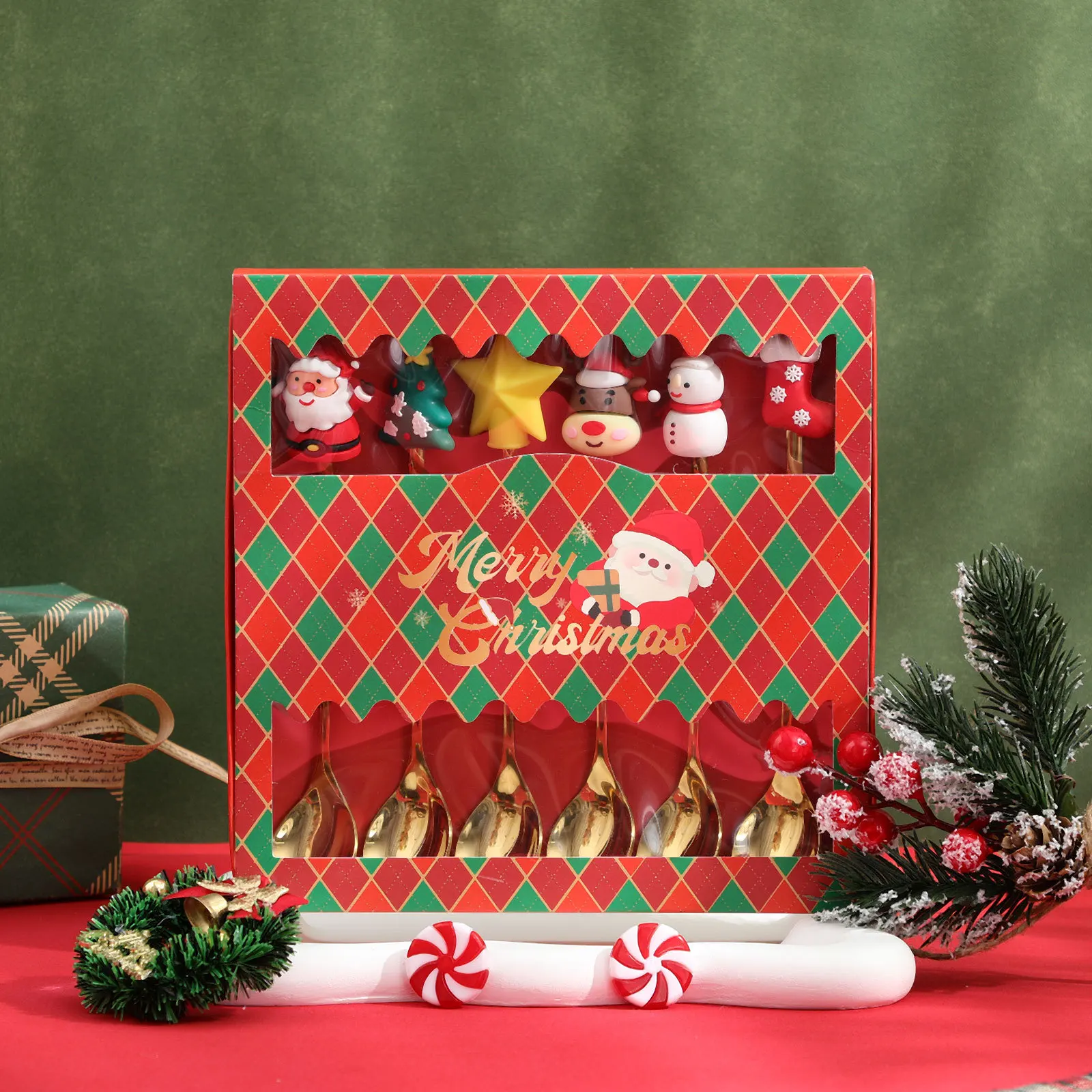 

6Pcs Novelty Christmas Spoons: Stainless Steel Cutlery with Charming Designs for Family Gatherings and Gift Giving