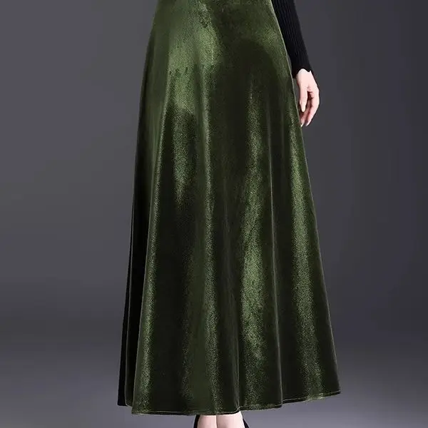 تنورة عصرية جديدة باللون الذهبي المخملي بلون سادة على شكل حرف a للنساء تنورة خريفية بقصة ضيقة بخصر عالٍ