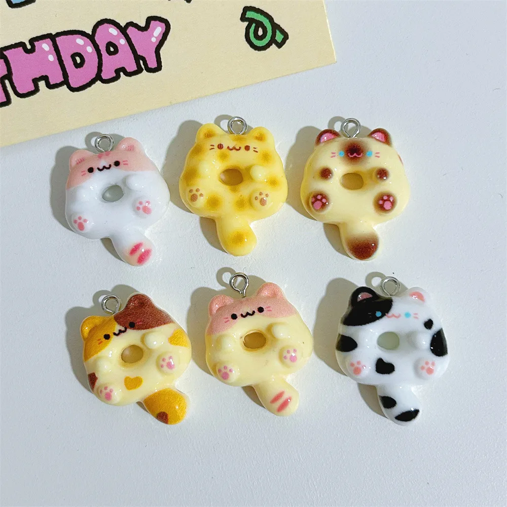 10pcs Lovely Cat Donuts Charms for Jewelry Making Findings Resin Animals Charm Pendants Flatback Keychain C220