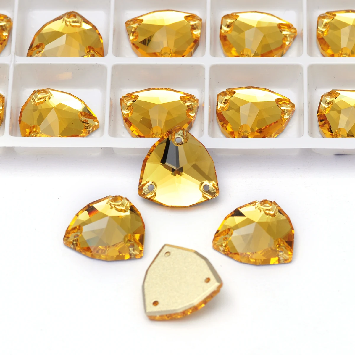 Pubrilex Light Topaz All Shapes Aufnähbare Strasssteine mit Flacher Rückseite und Facettenschliff für Kleidungsstücke und Dekorationen – Detail 4
