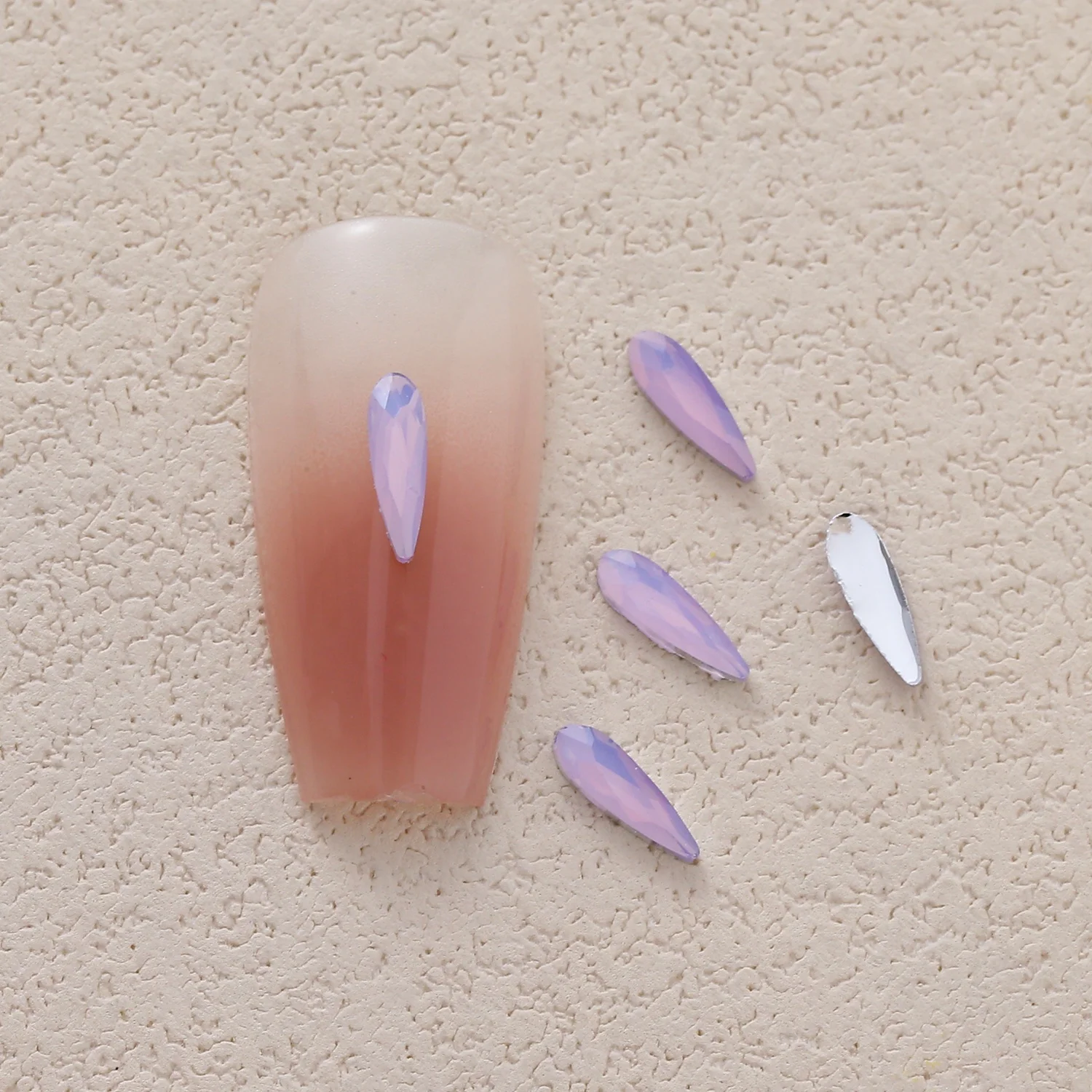 100pcs/Pack Purple Opal Drop Heart Shaped Resin Rhinestone Fancy Style Shiny 3D Manicure Nail Art Decoration Charms Jewelry