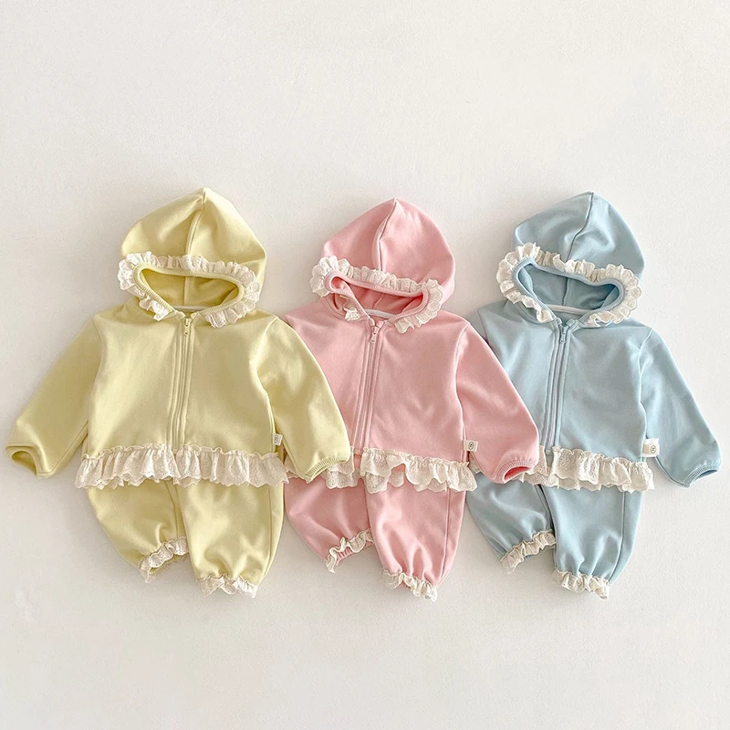 

Korean version of autumn new suit 0-5 year old baby casual sports suit toddler baby girl hooded top + trousers