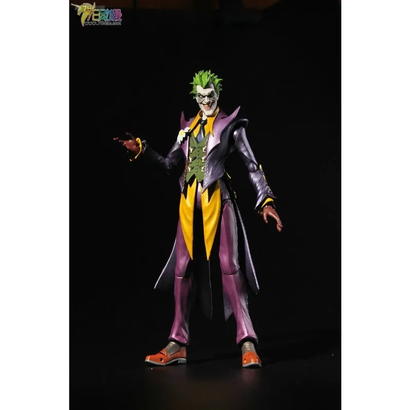 BANDAI Genuino S. H. Figuarts Serie Giocattoli mobili Injustice Alliance Ver Superman, Harry Quinn, Joker, Batman Giocattoli finiti Regalo