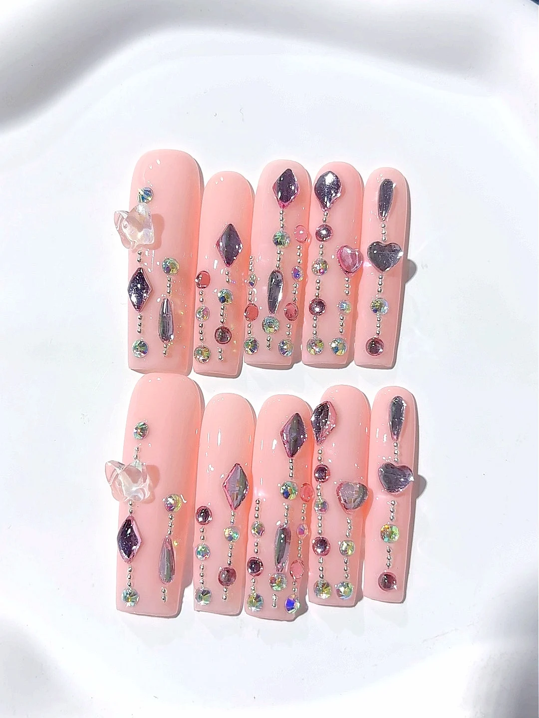 

Steel Bead Diamond-Encrusted Medium Length Water Pipe Fashion Nail Art (Jsa28)