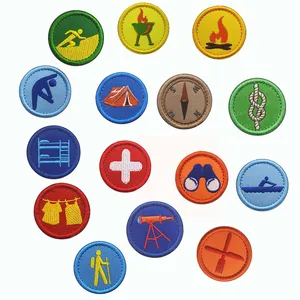 Runder Patch vom Haken und der Schleife des Lageremblems, Embleme der gestickten Applikationen der US -Freunde, militärische taktische Kleidungsflecken, 4 cm 10 Hauptverkaufsblumenlis -Pfadfinder - №8