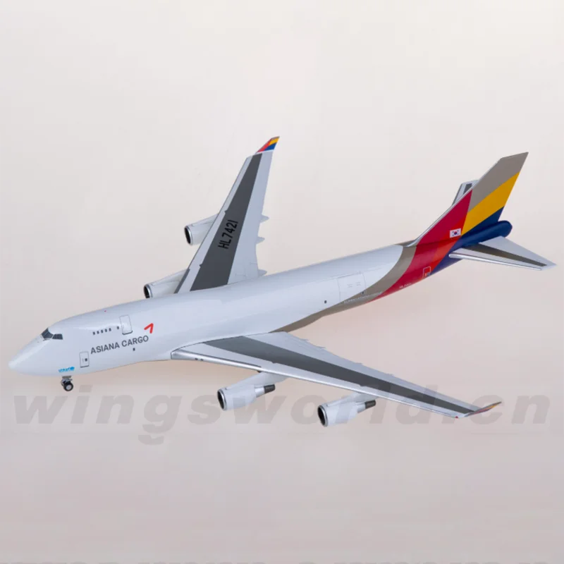 Diecast Scale NGmodels 1:400 AAR008 Asiana B747-400BDSF HL7421 Alloy Airplane Model Gifts Display Decoration Collection