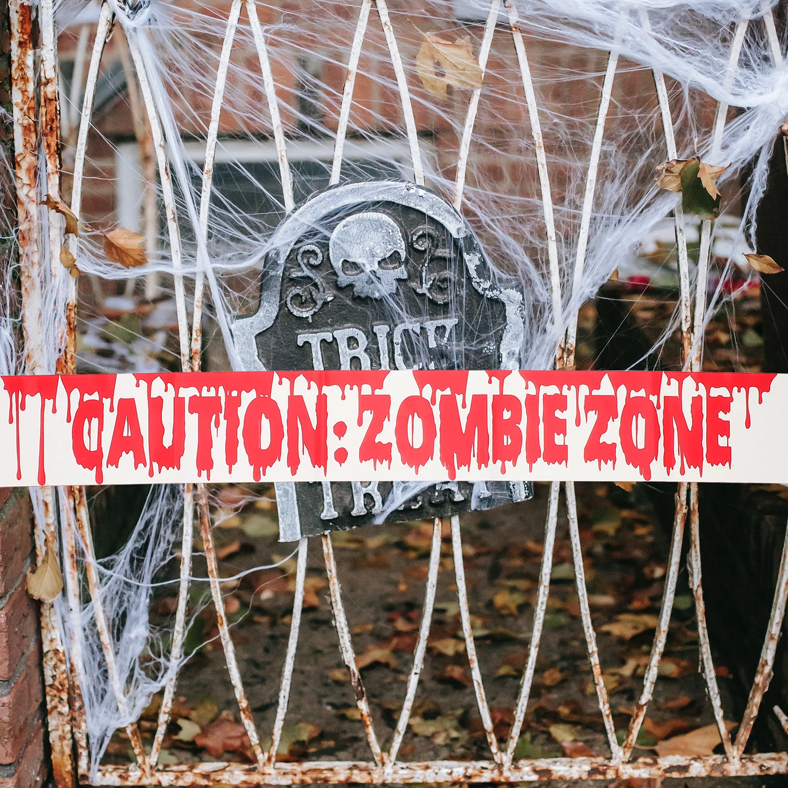 

2pcs Halloween Bloody Warning Line Spooky Party Decor Haunted House Prop Stained Caution Band For Halloween Party Layout