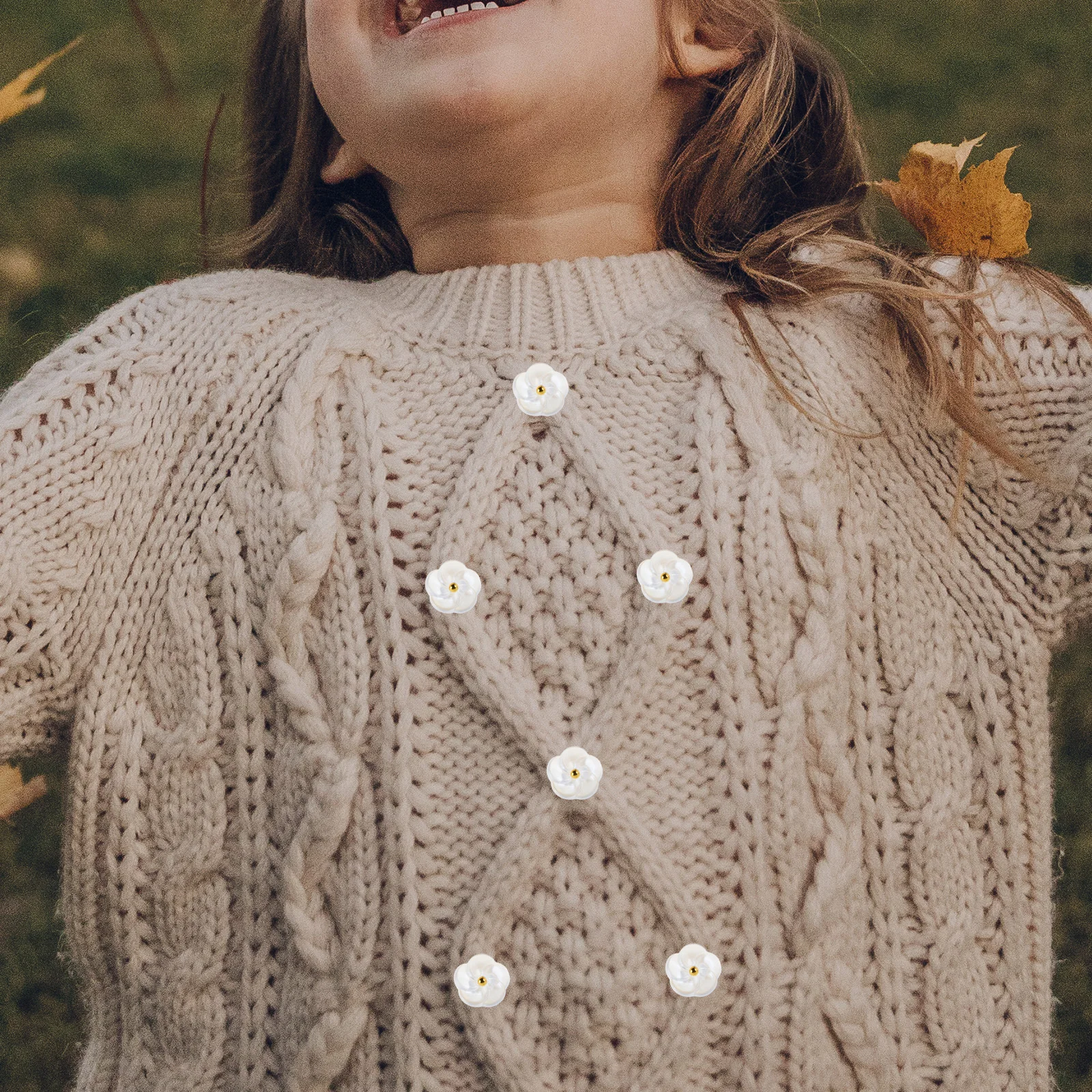 

50Pcs Flower Shaped Buttons Plastic Colorful Floral Decorative Sewing Buttons for Women Clothes Craft Projects