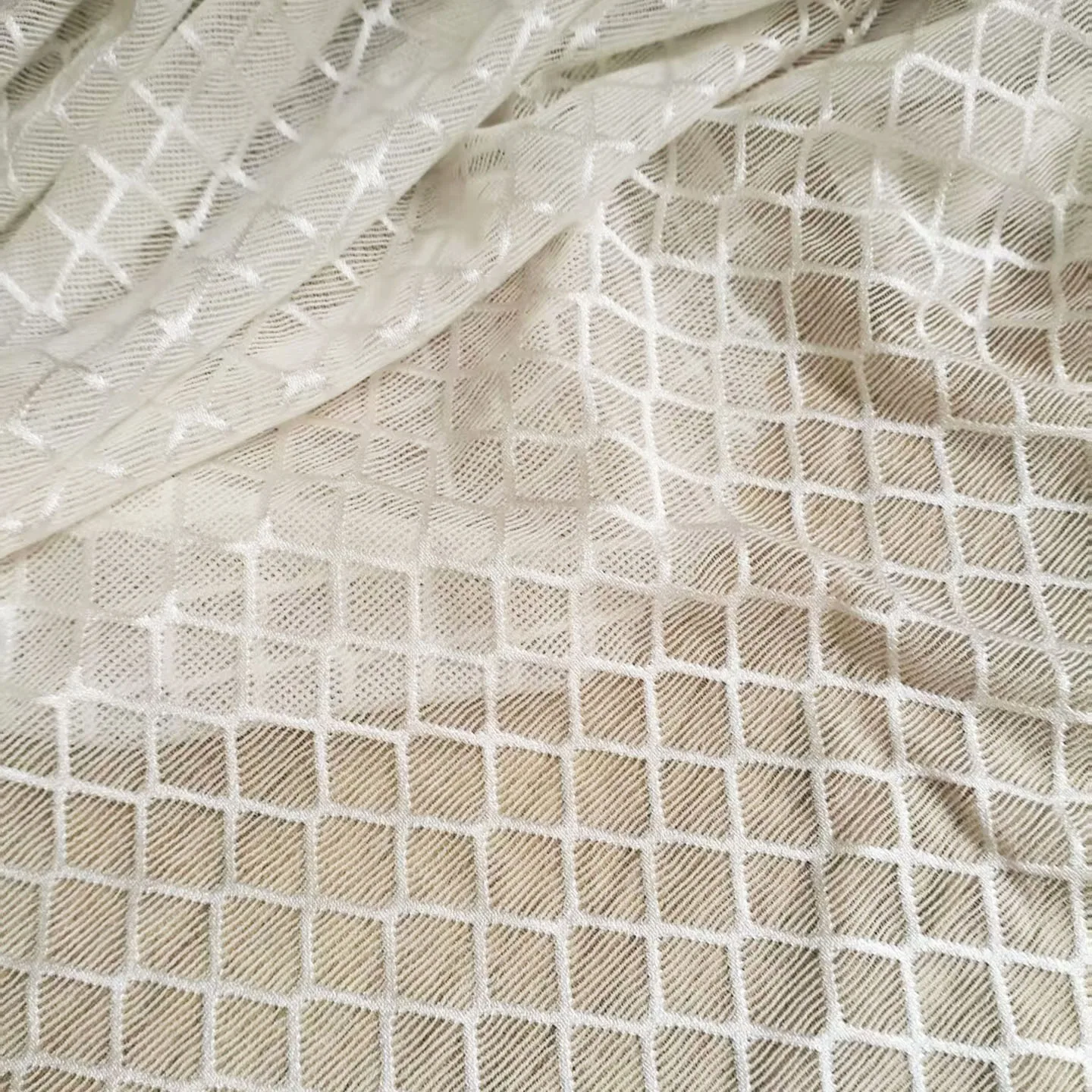 

1-ярдовая блестящая клетчатая кружевная сетчатая ткань, мягкая тонкая эластичная ткань для модного облегающего нижнего белья, перспективный дизайн