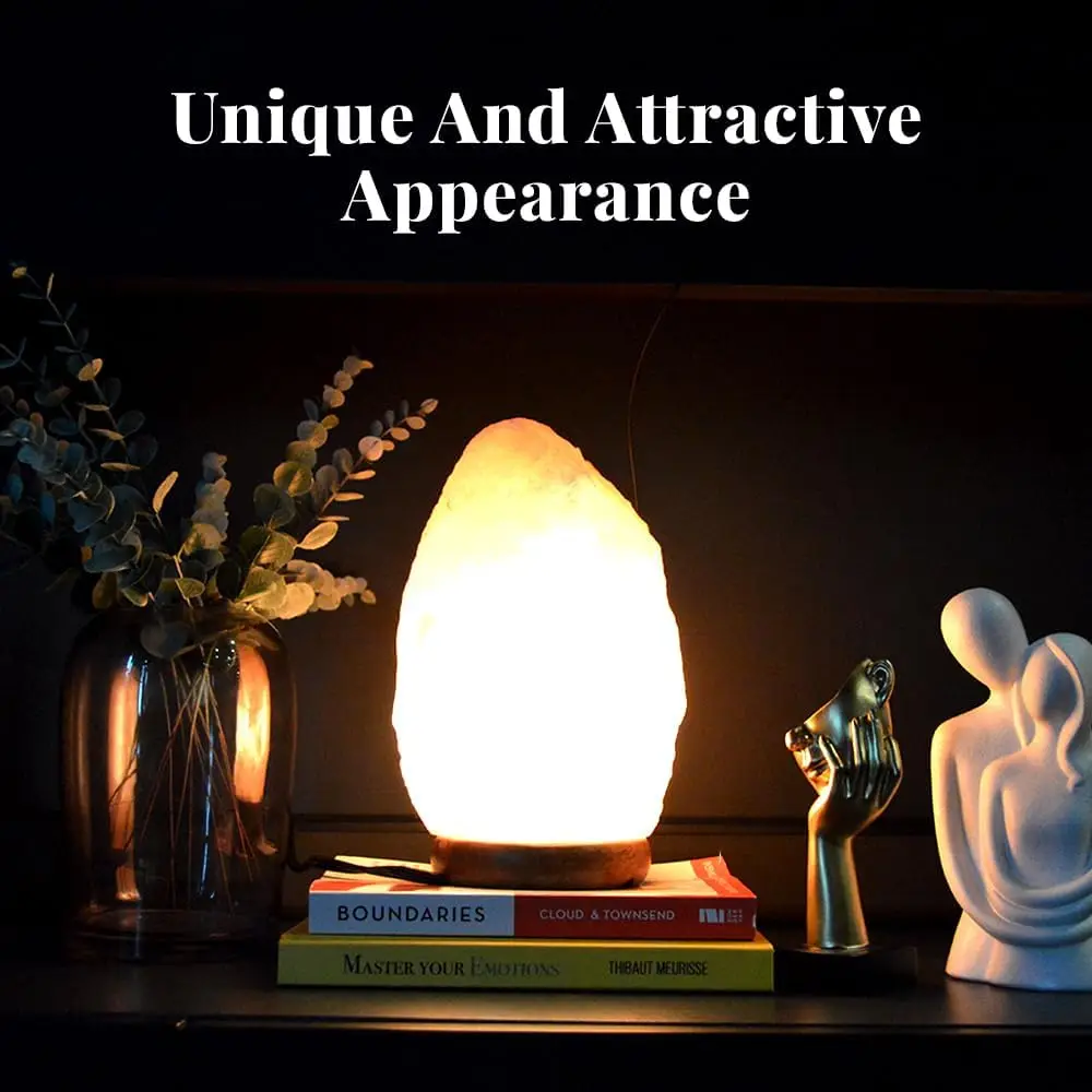 Lampa z różowej soli himalajskiej, bardzo duża, o wysokości 25-30 cm, z drewnianą podstawą, ściemnialna, z przewodem i żarówką w zestawie.