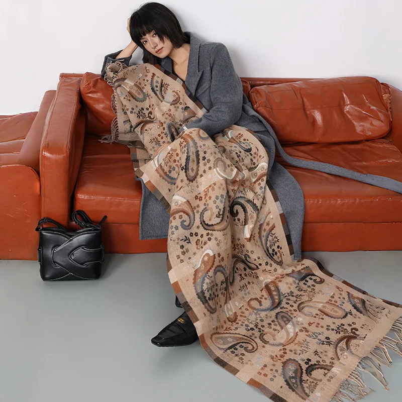 

New Paisley Cashmere-like Scarf Women Ethnic Fringe Shawl Thick Warm Wrap for Winter Daily & Travel Gift Bufandas Foulard