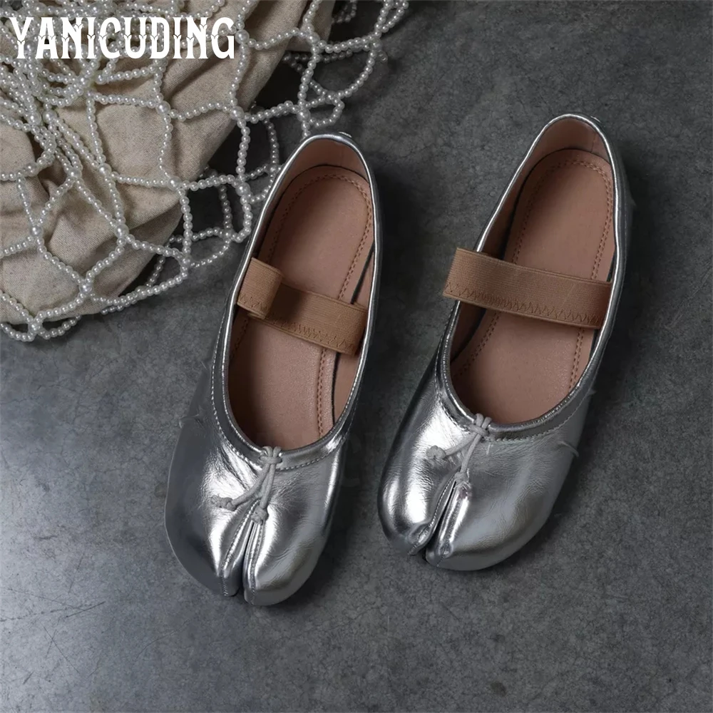 

Silver Bandage Tabi Ballet Flats Novelty Designer Style Mary Jane Shoes Pleated Bow Cute Split Toe Slip on Flat Shoes for Women