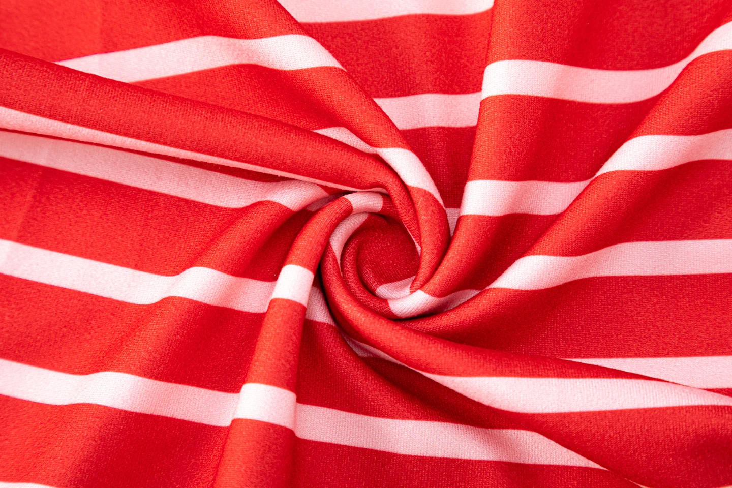 2026 Neues Europäisches und Amerikanisches Damenkleid mit Rundhalsausschnitt, Streifenmuster, Kurzen Ärmeln, Schlankmachendem Effekt und Seitenschlitz – Detail 18