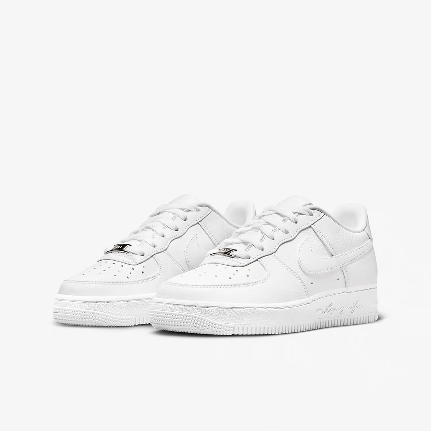 

Повседневная обувь Nike Authentic Air Force 1 GS для больших детей Air Force 1 FV9918-100