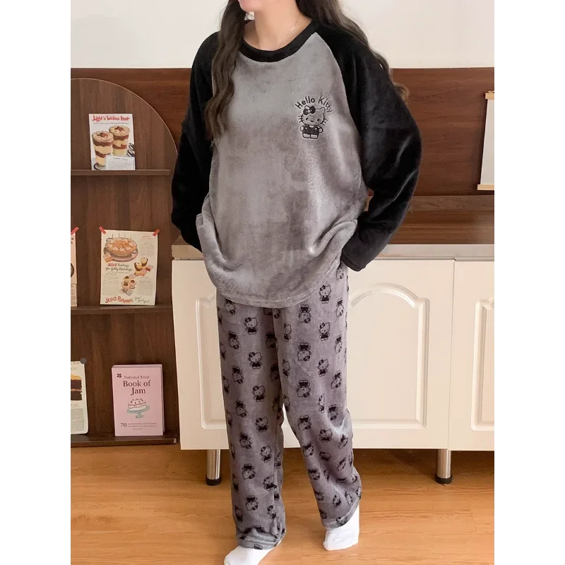 New Hello Kitty pajamas, winter cotton plush women\'s pajamas crew neck long-sleeved trousers cartoon Sanrio loungewear set