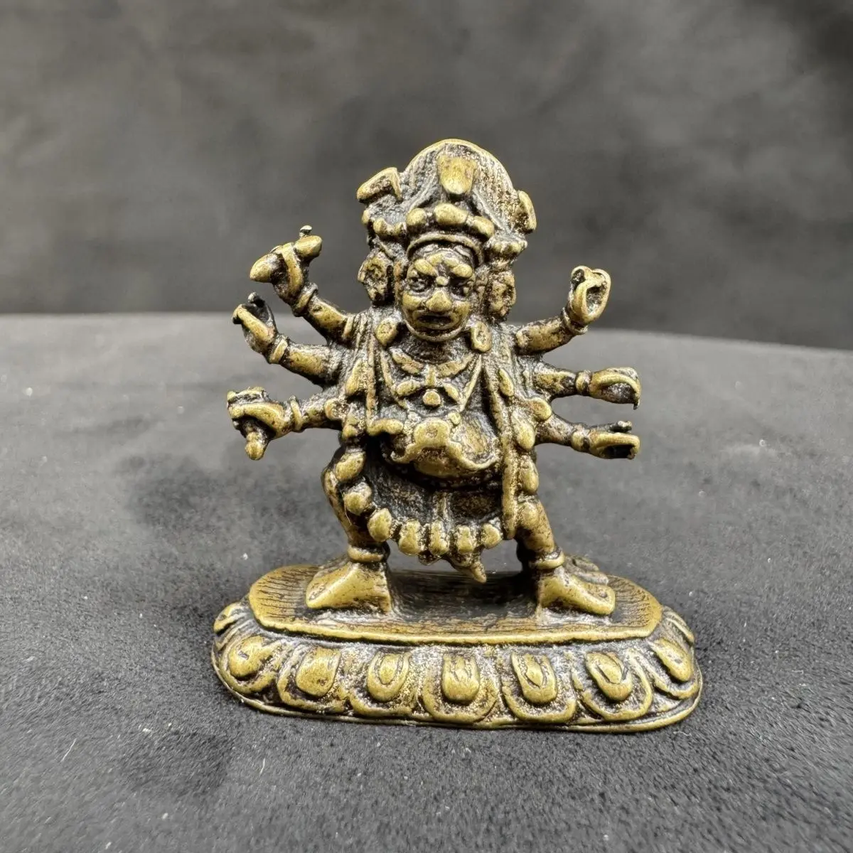 Tibetan Six-Arm Mahakala Statue Statues Figurines Lucky Ornaments Home Decoration gifts