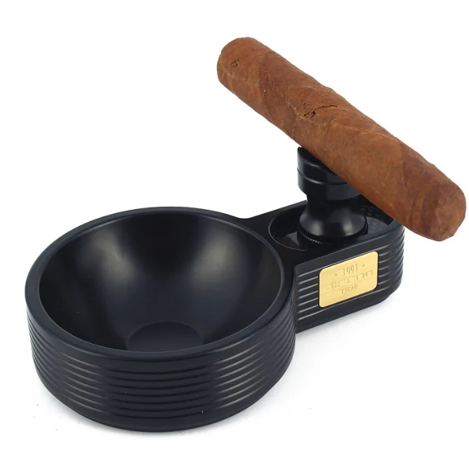 

Cigar gift box set ashtray and cigarette holder