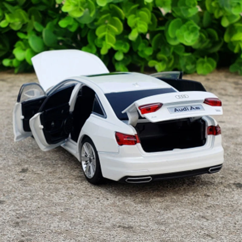 1:32 AUDI A6 lega auto diecast e veicoli giocattolo modello di auto giocattolo in metallo alta simulazione suono e luce collezione giocattolo regalo