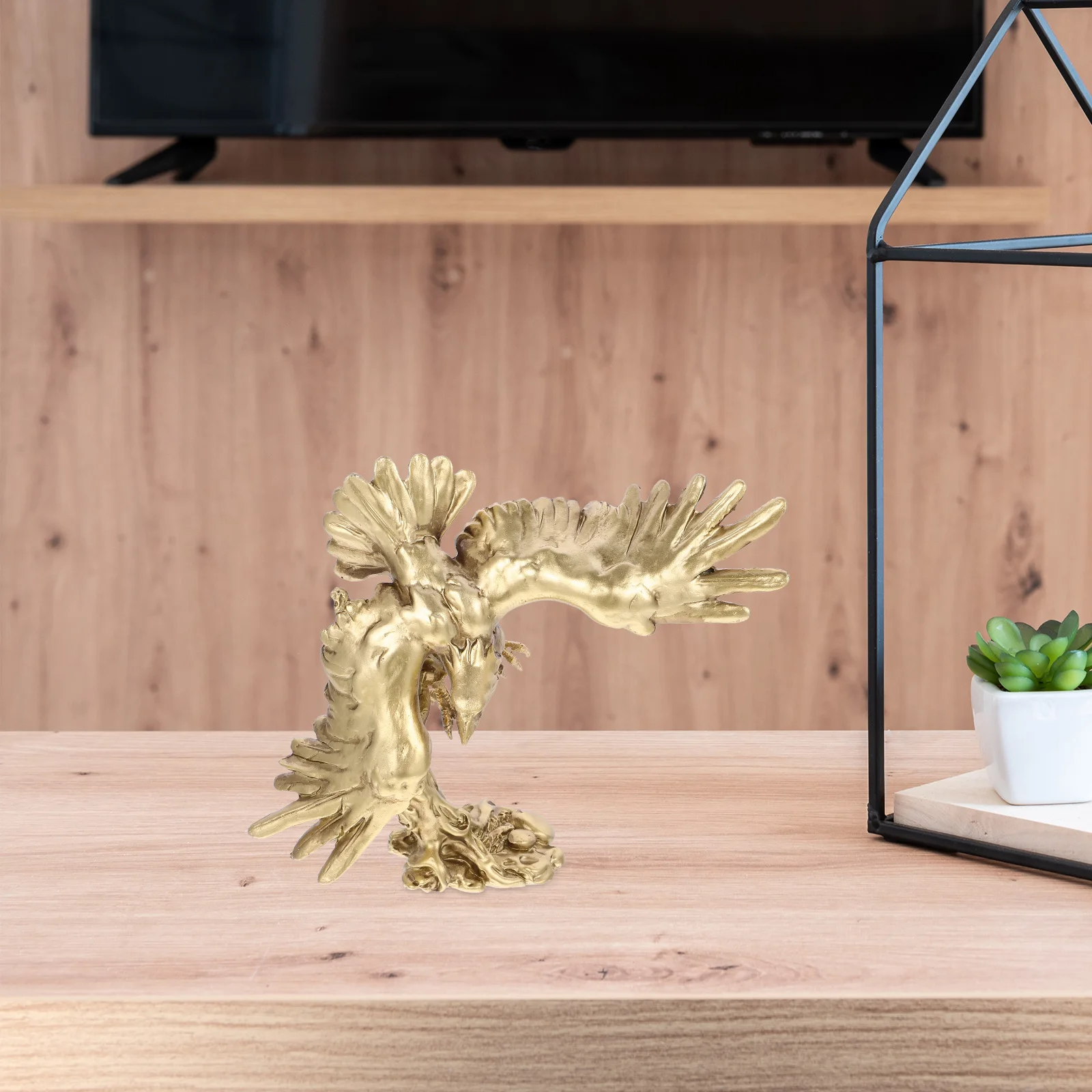 

Resin Eagle Decor Figure Tabletop Animal Adornment Medium Size Lifelike Design Home Office Resin Eagle Statue Display